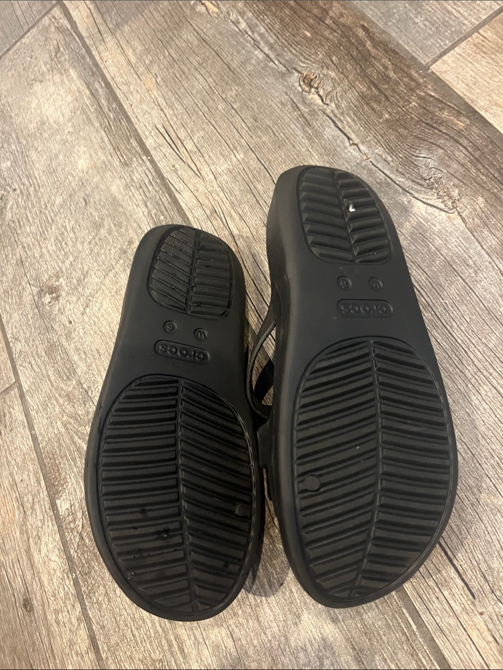 Crocs Getaway Strappy Sandals - Picture 2 of 2